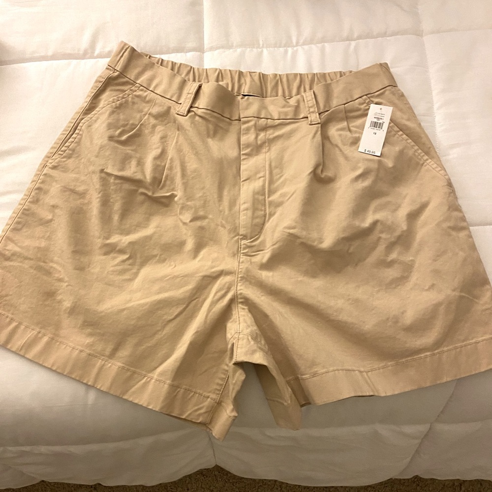 GAP khaki shorts, NWT, size 12